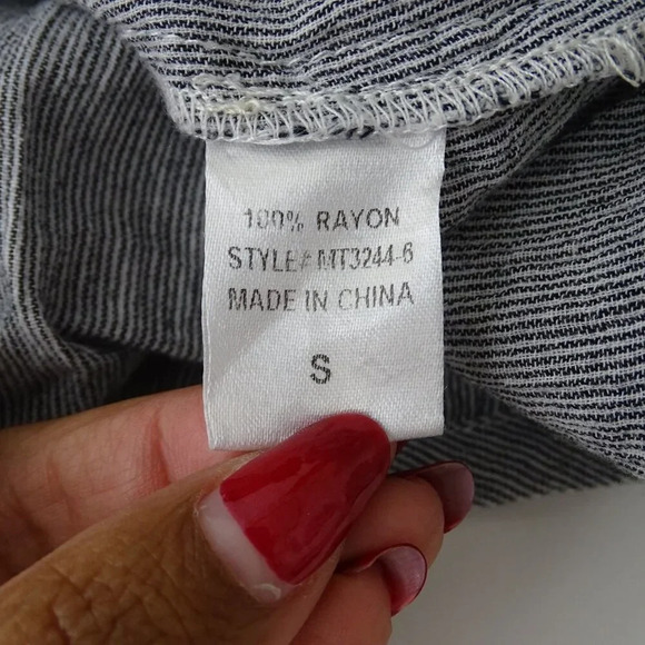 Ellison Stripe Button-Up Cropped Top Black/Blue Women Size S Short Sleeve FLAW - Picture 8 of 11